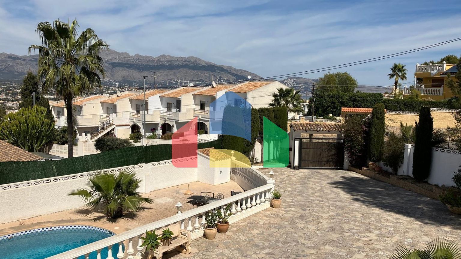 Вилла в Альбире