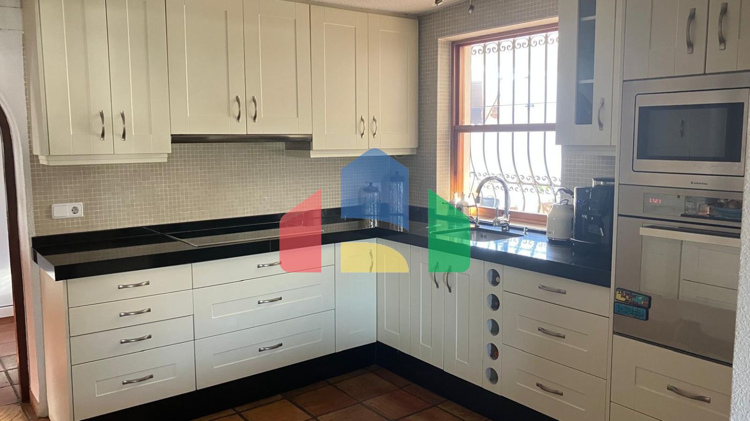 Вилла в Альбире