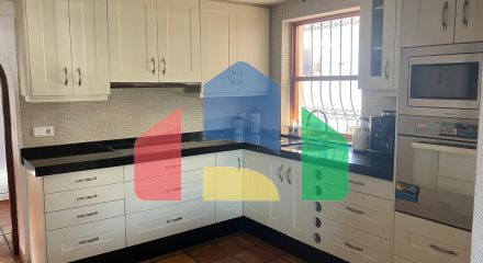 Вилла в Альбире