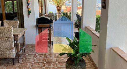 Вилла в Альбире