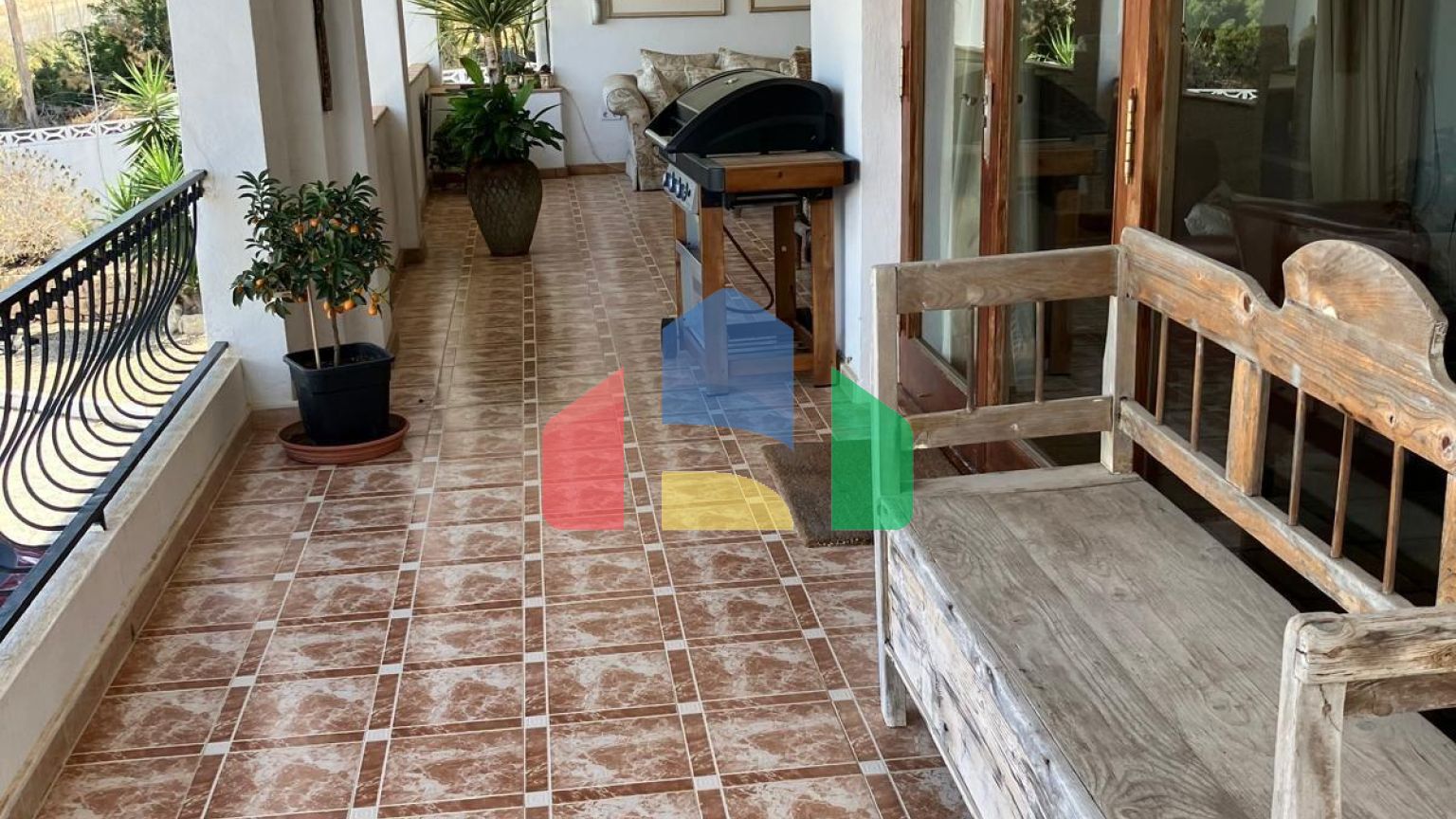 Вилла в Альбире