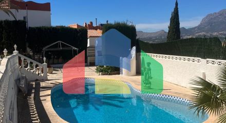 Вилла в Альбире