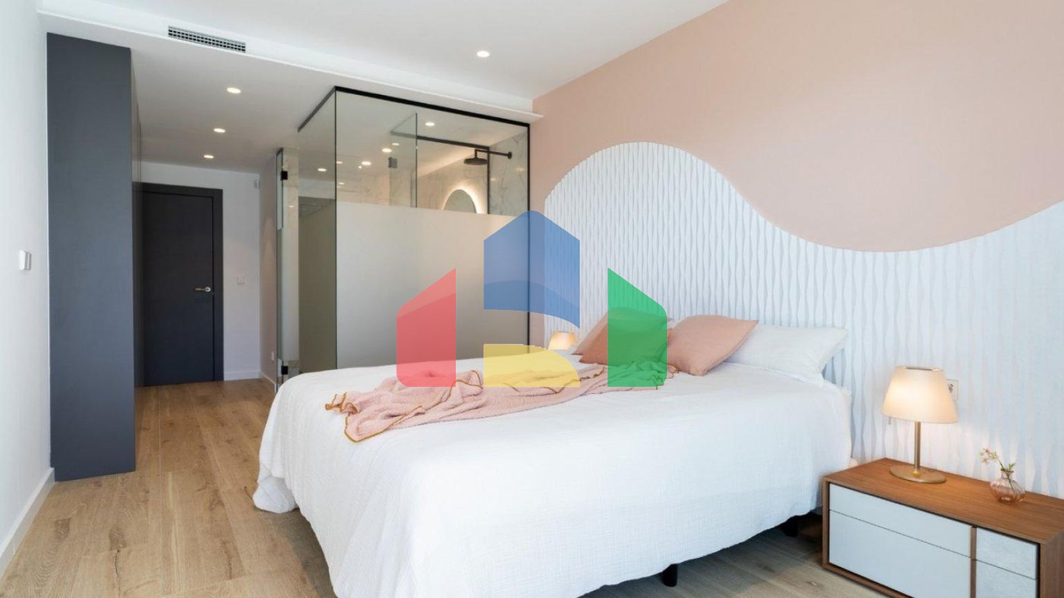 НОВЫЕ КВАРТИРЫ В В КУМБРЕ-ДЕЛЬ-СОЛЬ