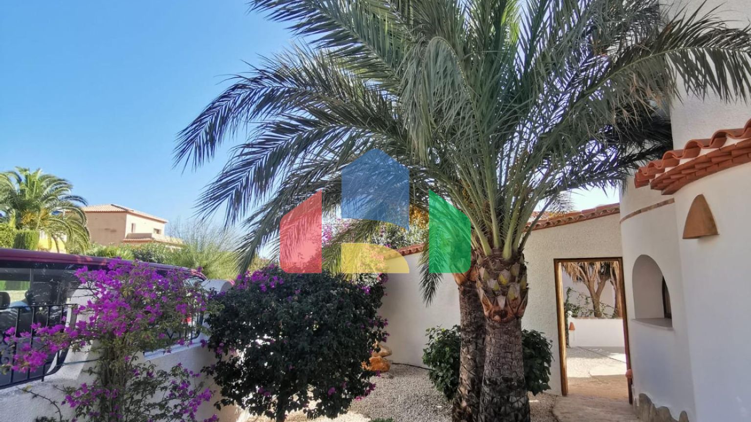 Вилла с видом на море в Cumbre del Sol