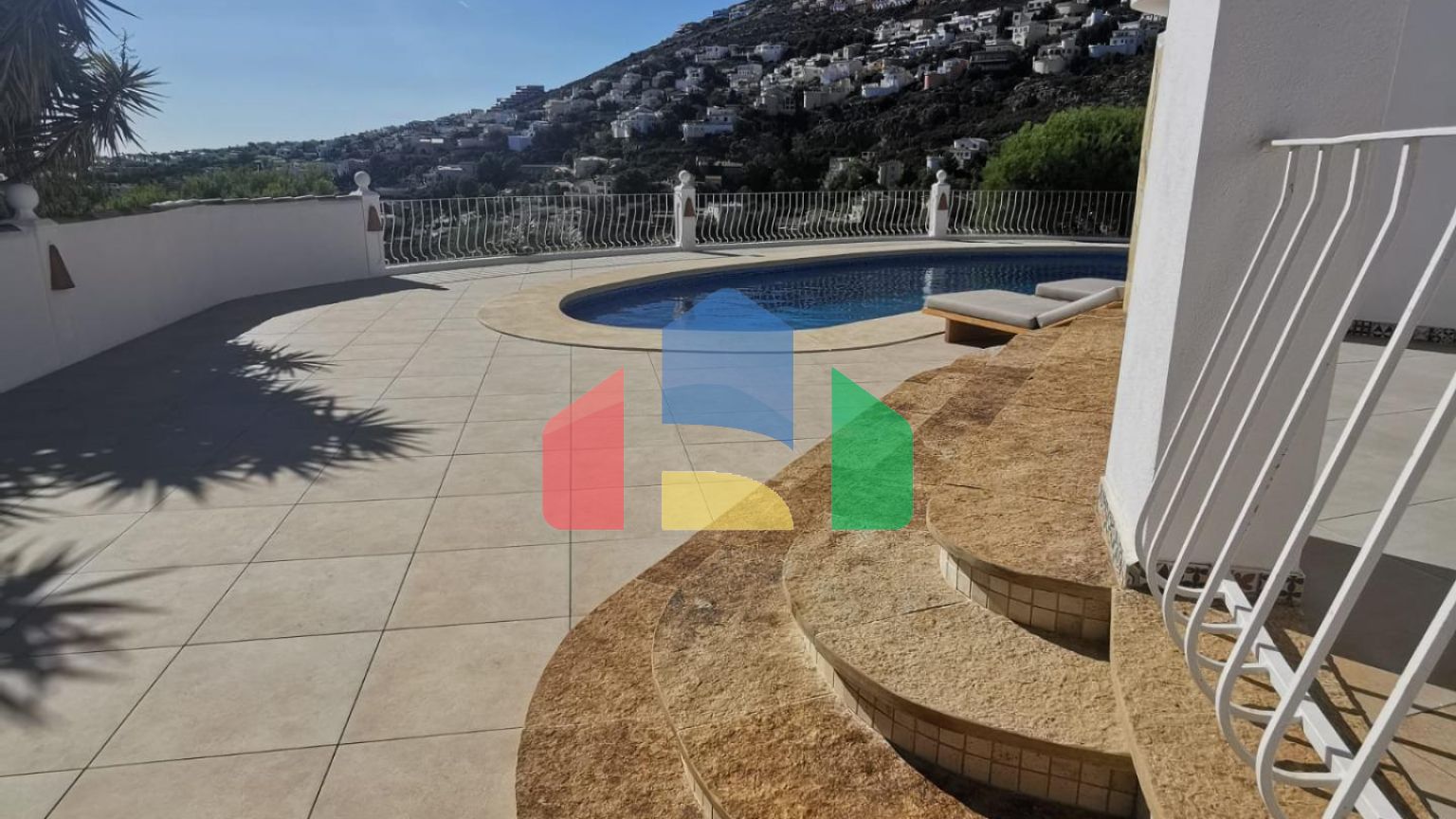 Вилла с видом на море в Cumbre del Sol