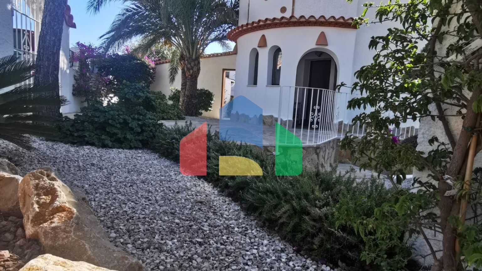 Вилла с видом на море в Cumbre del Sol