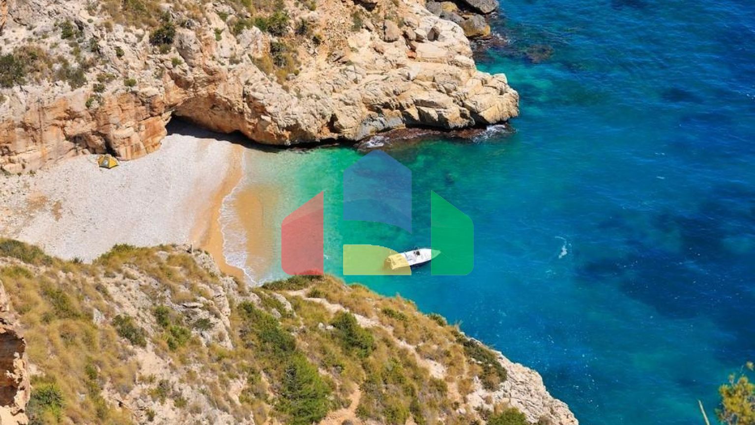 СОВРЕМЕННАЯ ВИЛЛА НОВОЙ СТРОИТЕЛЬСТВА В КУМБРЕС-ДЕЛЬ-СОЛЬ