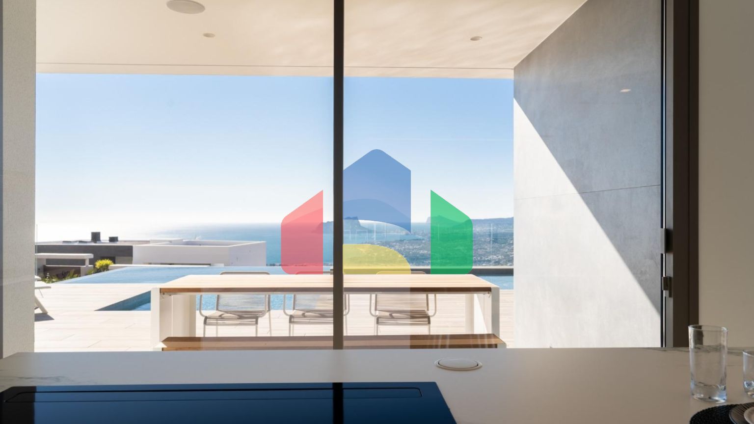 НОВАЯ ВИЛЛА КЛАССА ЛЮКС В КУМБРЕ-ДЕЛЬ-СОЛЬ