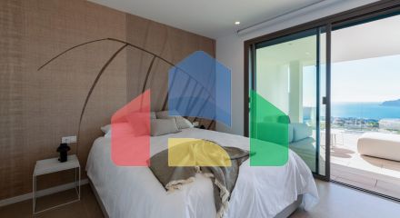 НОВАЯ ВИЛЛА КЛАССА ЛЮКС В КУМБРЕ-ДЕЛЬ-СОЛЬ