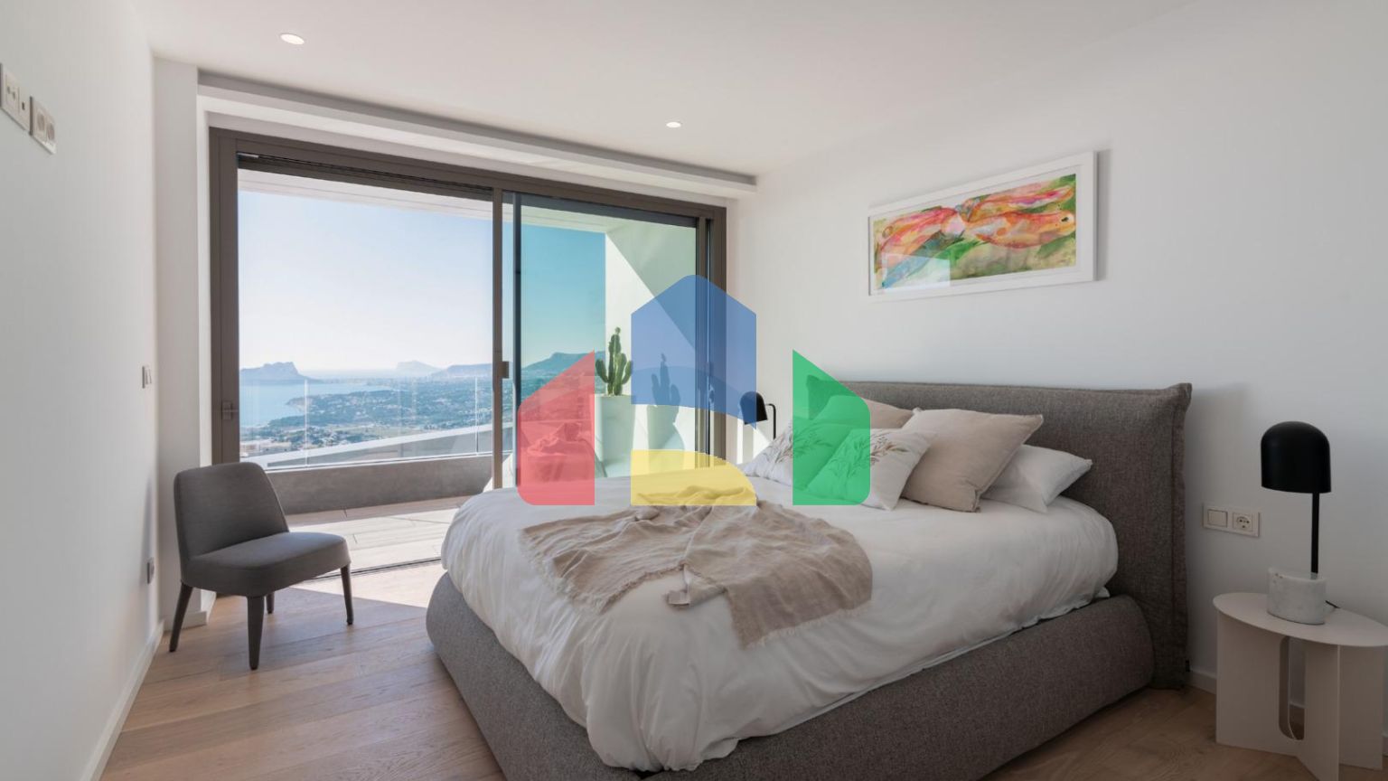 НОВАЯ ВИЛЛА КЛАССА ЛЮКС В КУМБРЕ-ДЕЛЬ-СОЛЬ