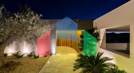 НОВАЯ ВИЛЛА КЛАССА ЛЮКС В КУМБРЕ-ДЕЛЬ-СОЛЬ