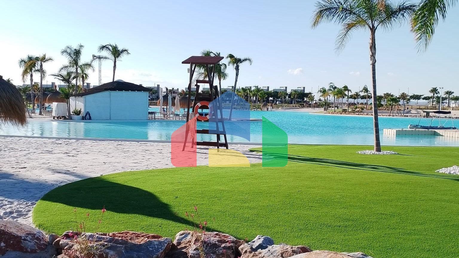 НОВЫЙ ЖИЛОЙ КОМПЛЕКС В ЧАСТНОМ ЗАКРЫТОМ КУРОРТЕ В ПРОВИНЦИИ МУРСИЯ