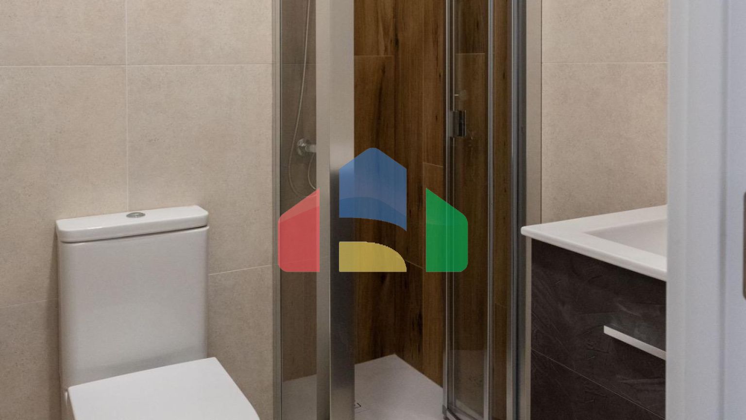 Продается уютная квартира в Торренте