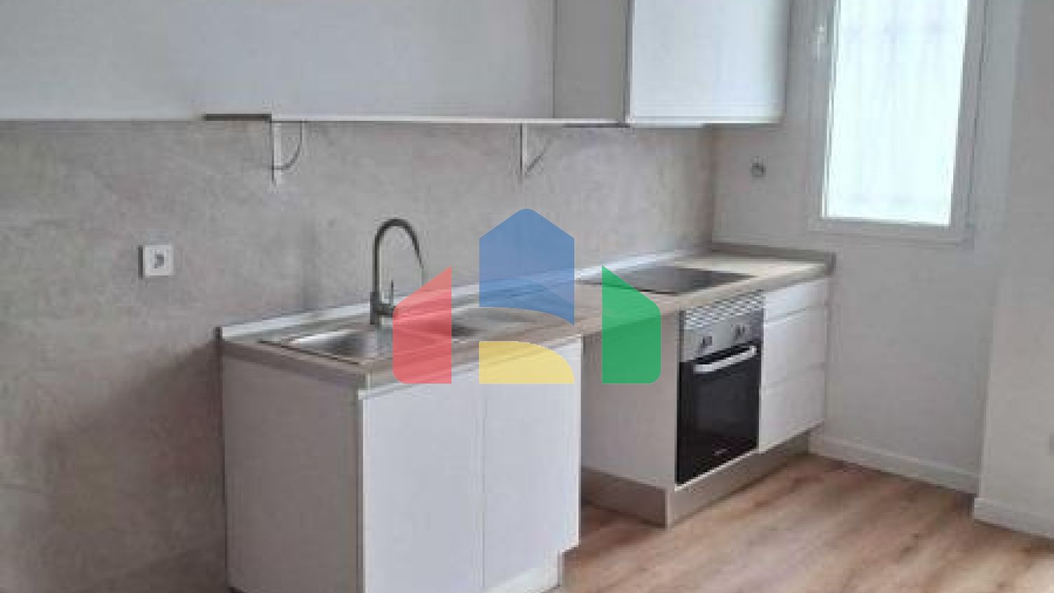 Студия в Torrent ID V364