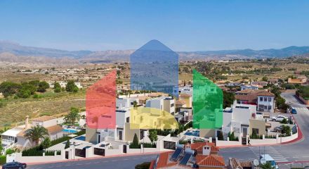 New independent, semi-detached and semi-detached homes in Busot, Alicante