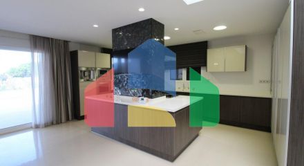 Прекрасная вилла с роскошным ремонтом, в зоне лучшего пляжа Валенсии Cullera Playa