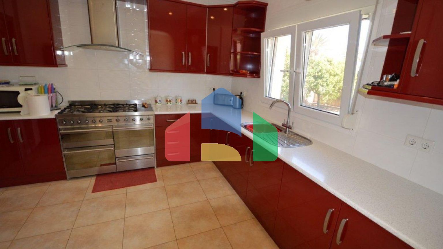 Большая вилла в престижном районе Кабо Роиг