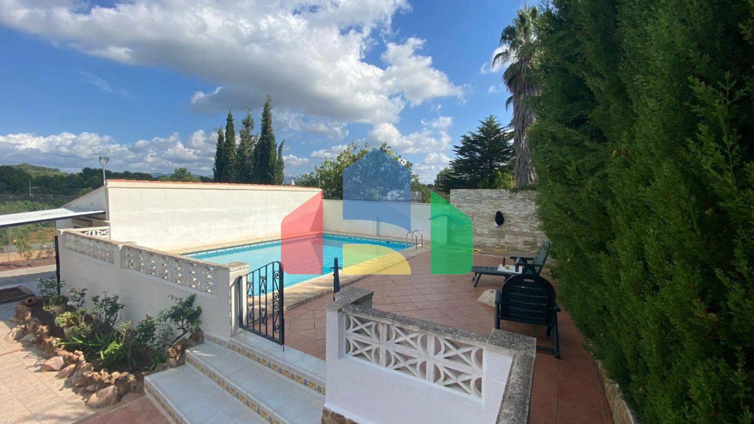 Вилла на продажу в Альгимия де Альфара