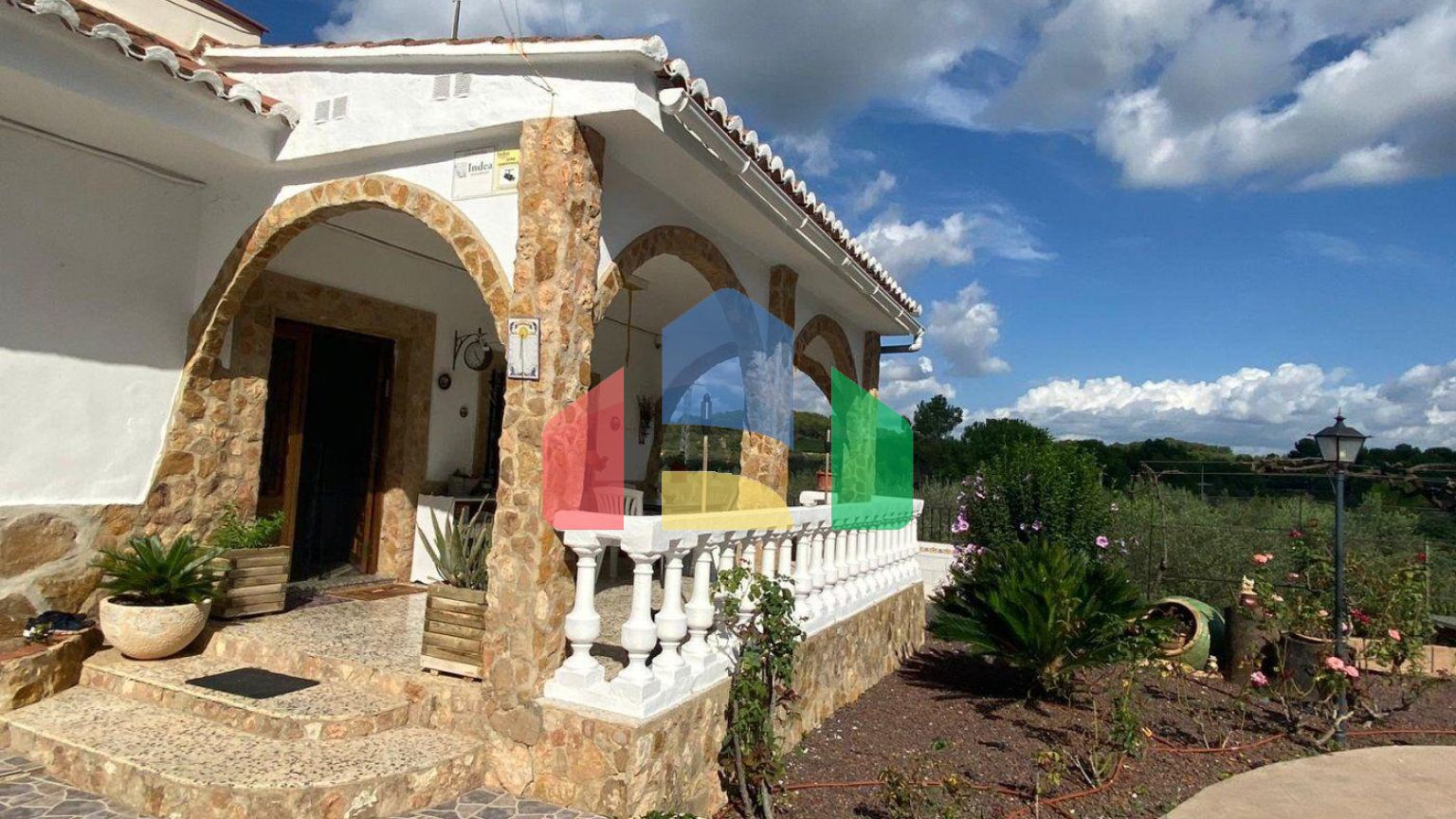 Вилла на продажу в Альгимия де Альфара