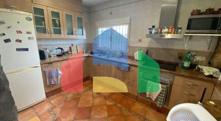 Вилла на продажу в Альгимия де Альфара