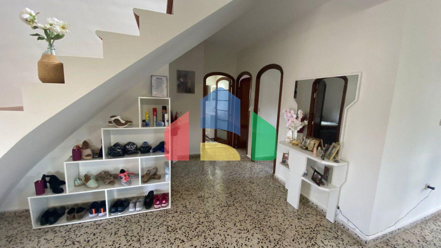 Вилла на продажу в Альгимия де Альфара