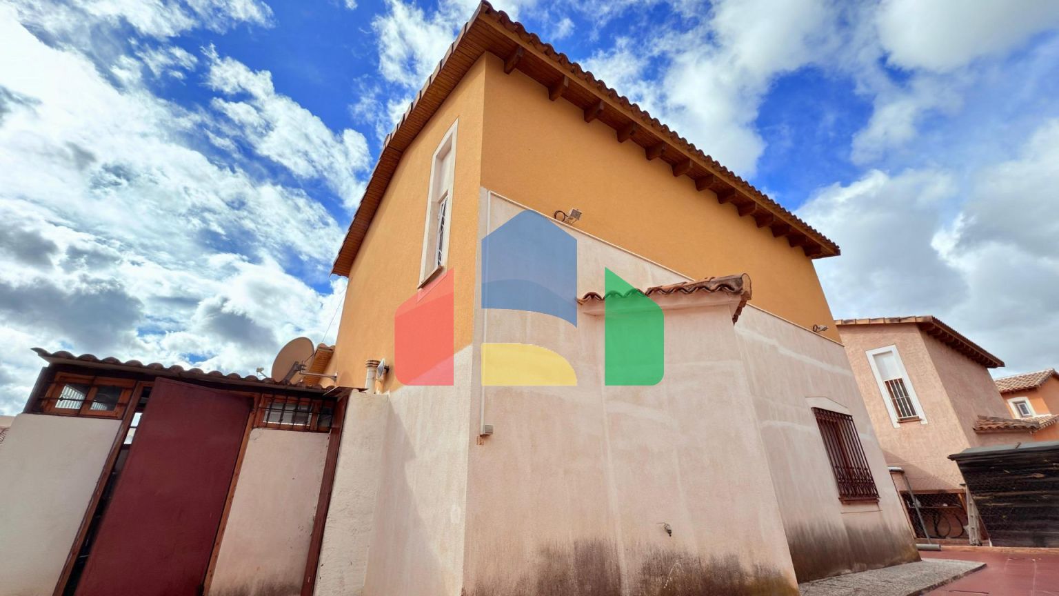 Продается Шале в Рельеу — Ваш Уголок Спокойствия!