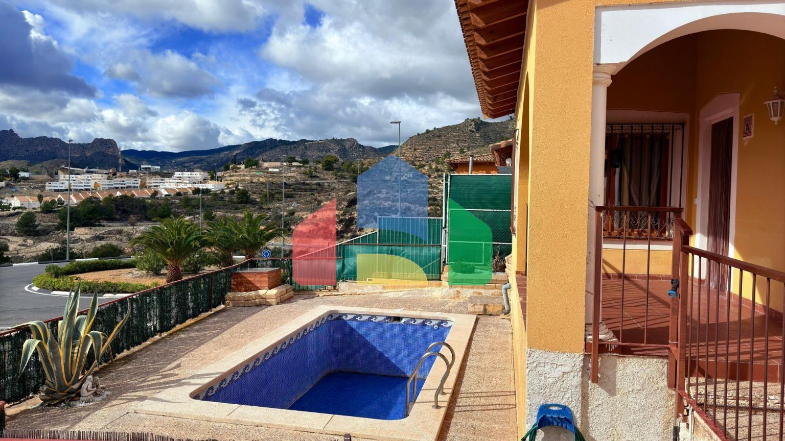 Продается Шале в Рельеу — Ваш Уголок Спокойствия!