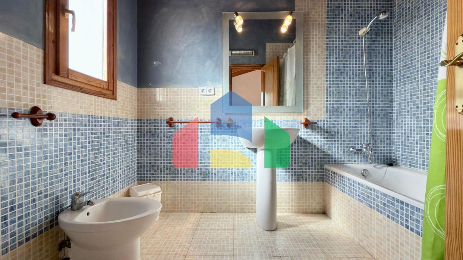 Продается Шале в Рельеу — Ваш Уголок Спокойствия!