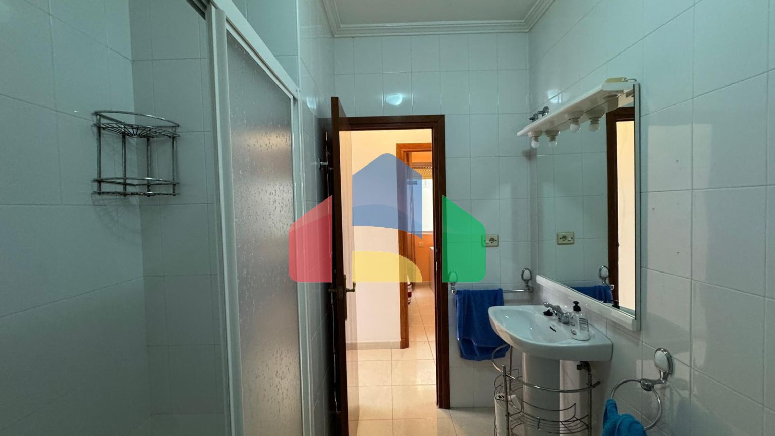 УНИКАЛЬНЫЙ ВАРИАНТ! ДВЕ КВАРТИРЫ В ОДНОМ ОБЪЕКТЕ С ОБЩЕЙ ПЛОЩАДЬЮ 185М2. 6 СПАЛЕН.2 ВАННЫЕ.ПЛЯЖ 200М