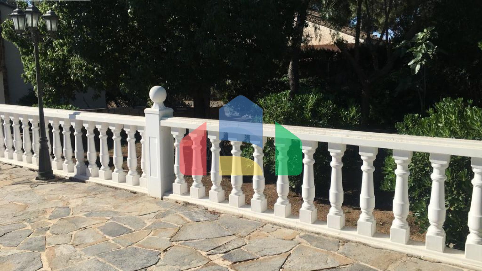 Дом в L’Eliana ID V147