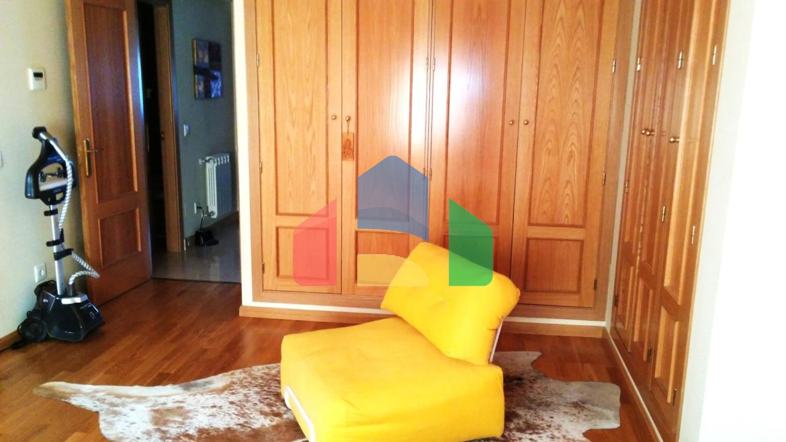 ТАНХАУС В РАЙОНЕ LAS ROZAS, MADRID