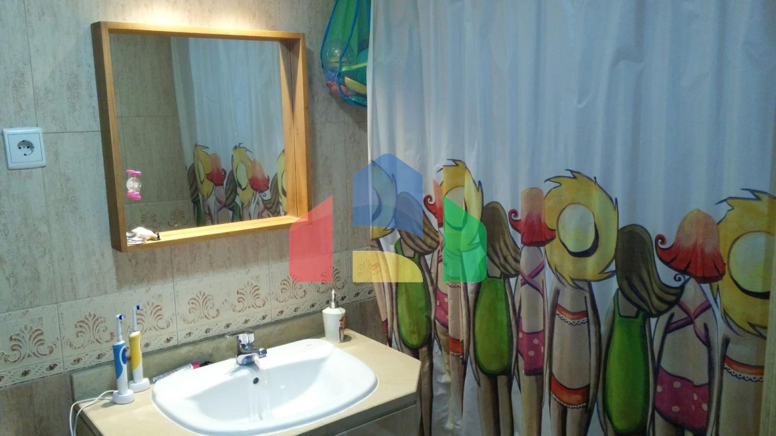 ТАНХАУС В РАЙОНЕ LAS ROZAS, MADRID