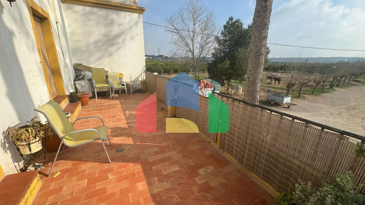 Эксклюзивная недвижимость на продажу в Рибарроха-дель-Турия