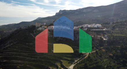 Уютная отремонтированная квартира в туристическом городке Эль-Кастель-де-Гуадалест,