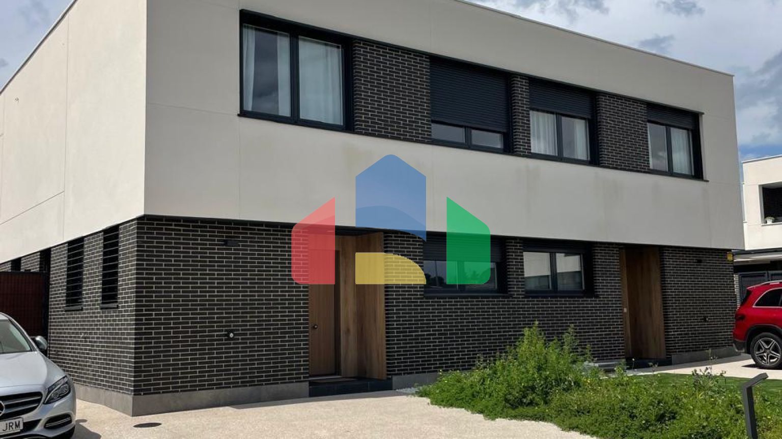 АРЕНДА КОТТЕДЖА С ОДНИМ СОСЕДОМ-СТУДЕНТОМ, Villaviciosa de Odón, Madrid