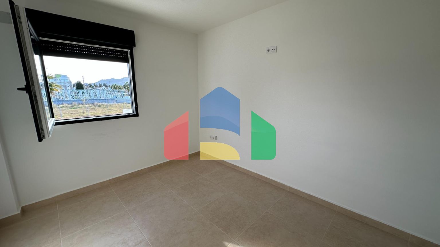 Эксклюзивные таунхаусы в Олива Нова: стиль, комфорт и море всего в 500 м