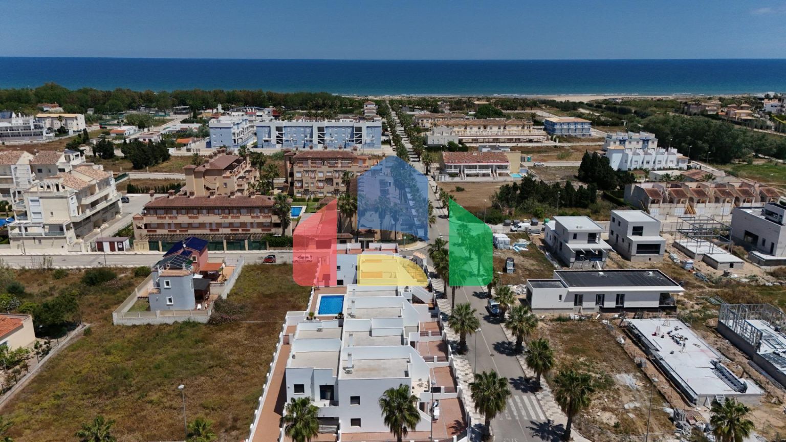 Эксклюзивные таунхаусы в Олива Нова: стиль, комфорт и море всего в 500 м