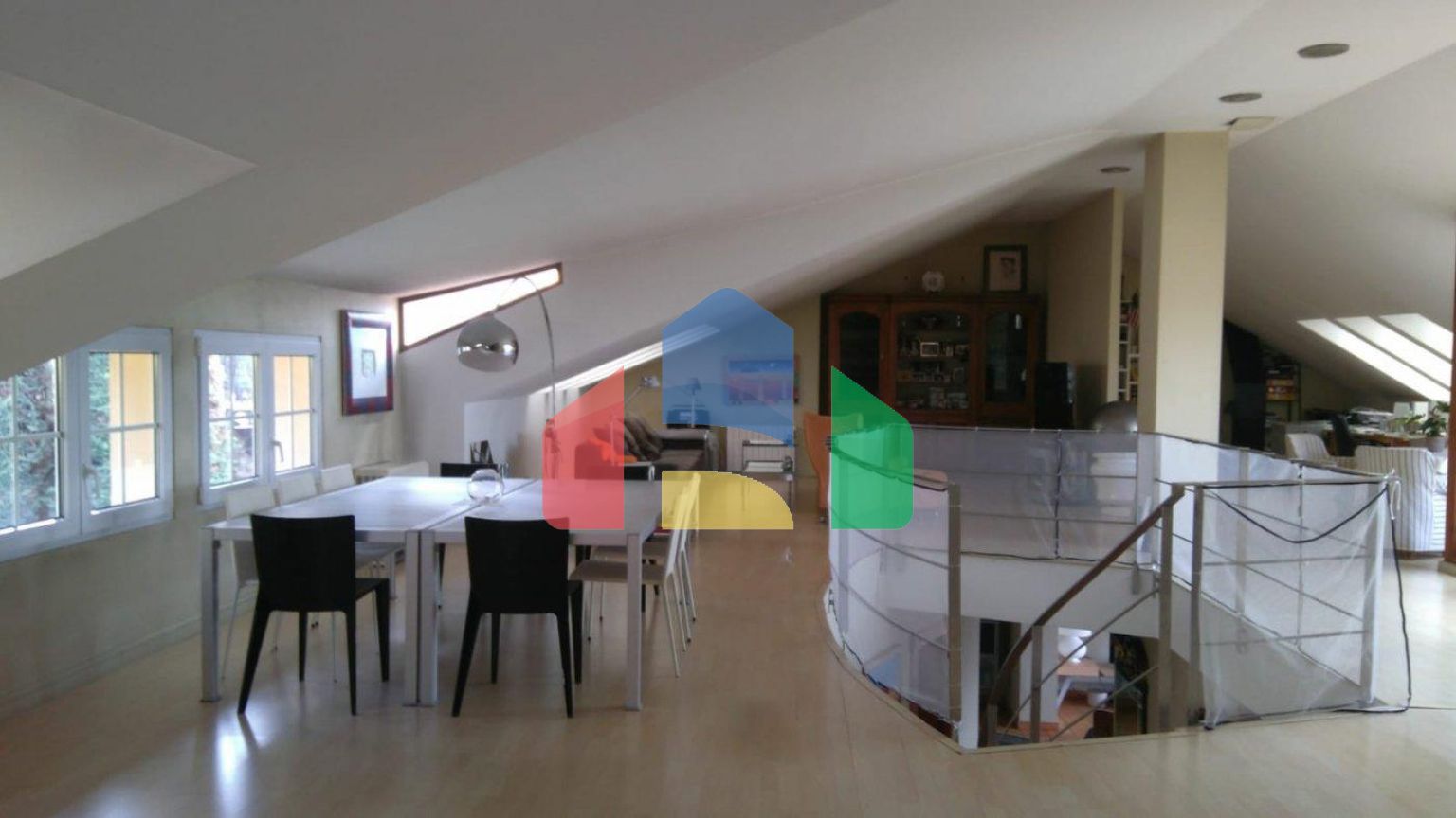 ВИЛЛА НА ПРОДАЖУ В БАНЬЕРЕ ДЕ МАРИОЛА