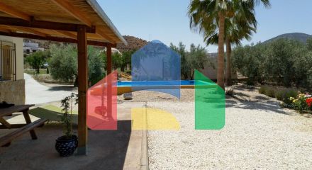 HOUSE WITH LAND MORE THAN 4400 m2. PRIVATE POOL. LANDSCAPE VIEWS.