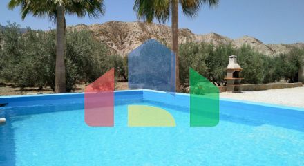 ДОМ С БАССЕЙНОМ В ГОРАХ. С ШИКАРНЫМ ВИДОМ. И ТЕРРИТОРИЕЙ БОЛЬШЕ 4400 м2