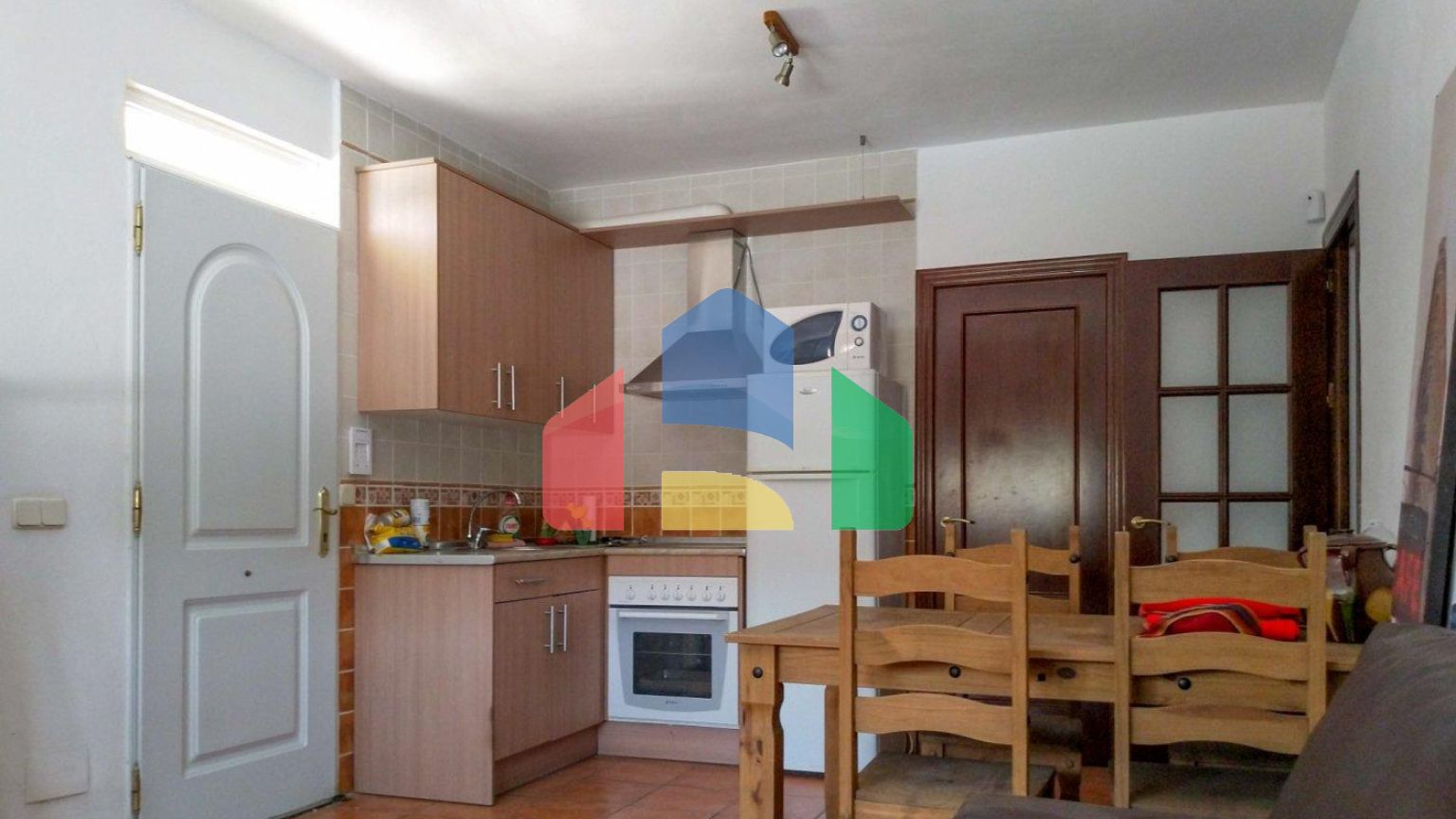 ДОМ С БАССЕЙНОМ В ГОРАХ. С ШИКАРНЫМ ВИДОМ. И ТЕРРИТОРИЕЙ БОЛЬШЕ 4400 м2