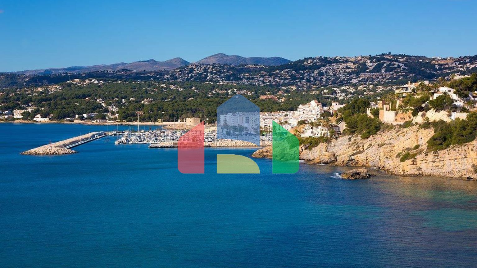 РОСКОШНАЯ ВИЛЛА НОВОЙ ПОСТРОЙКИ С ВИДОМ НА МОРЕ В МОРАЙРЕ