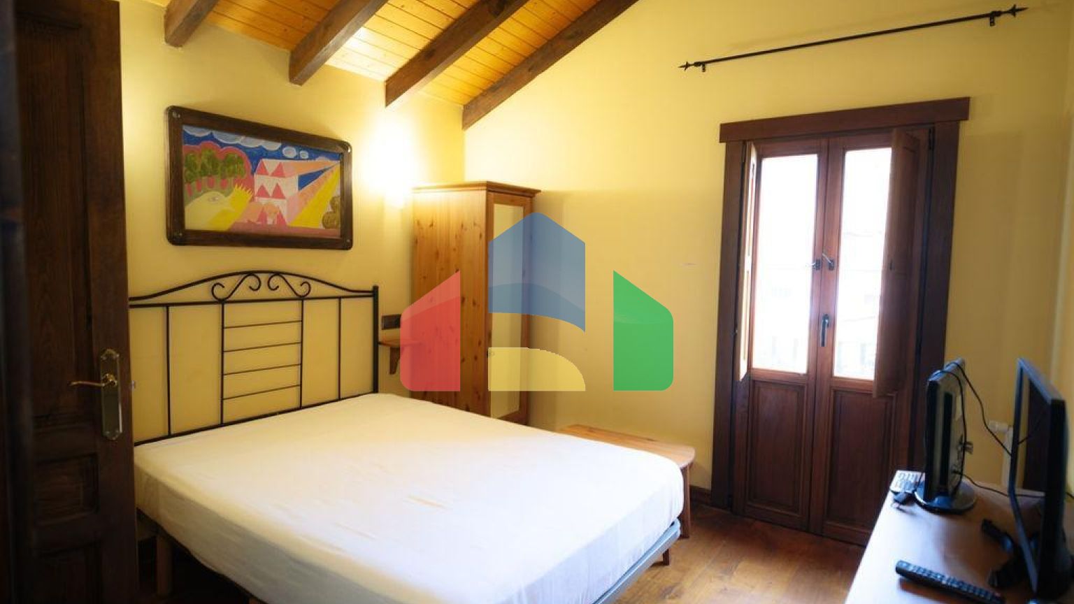 Отель в Пола дэ Лена