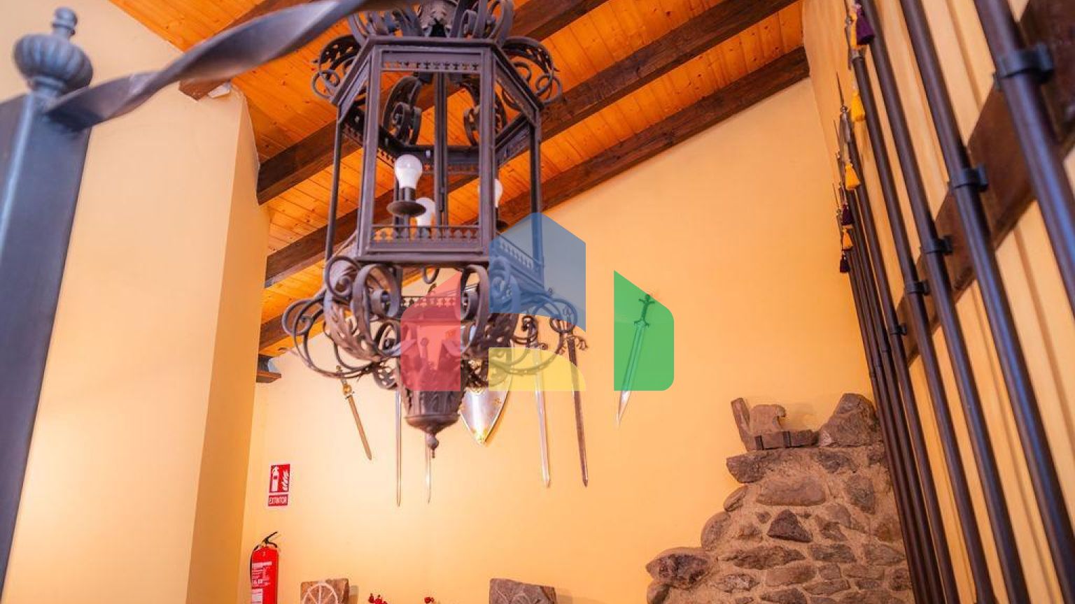 Отель в Пола дэ Лена