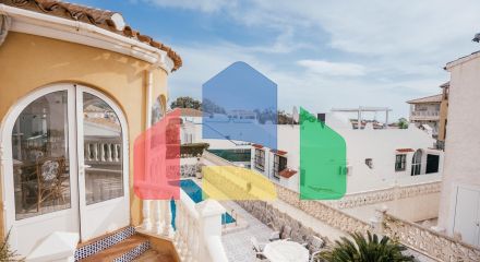 Вилла в испанском стиле в эксклюзивном районе вилл