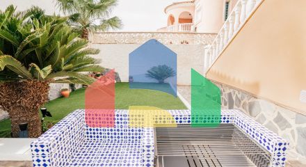 Вилла в испанском стиле в эксклюзивном районе вилл