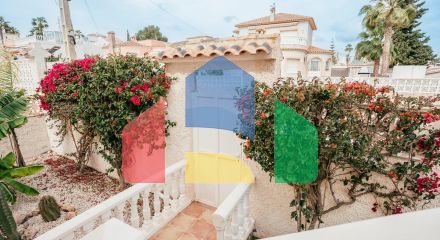 Вилла в испанском стиле в эксклюзивном районе вилл