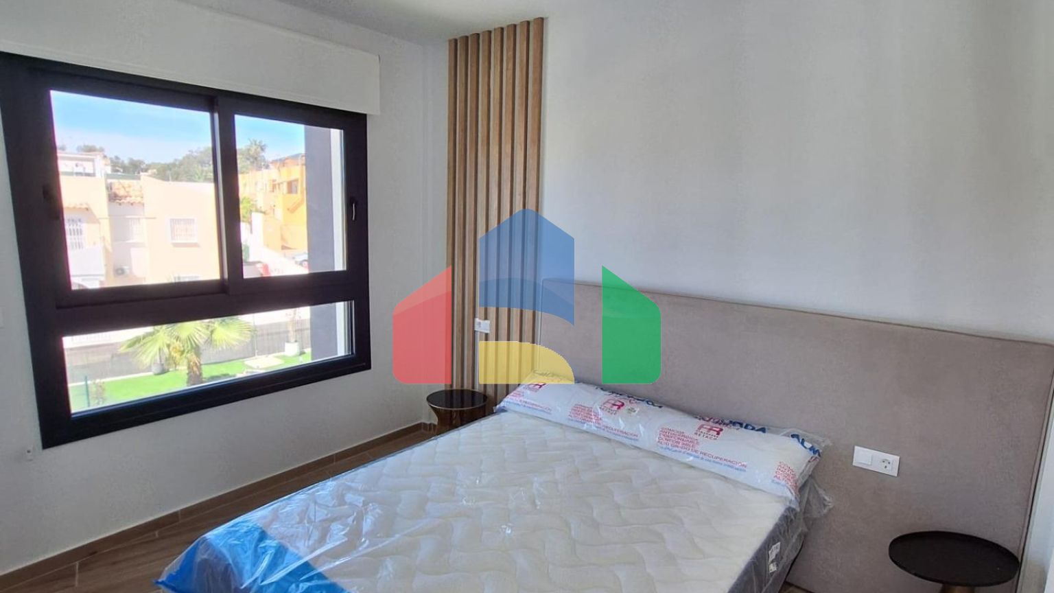 Недавно построенная квартира в Вилламартине с парковкой и общим бассейном