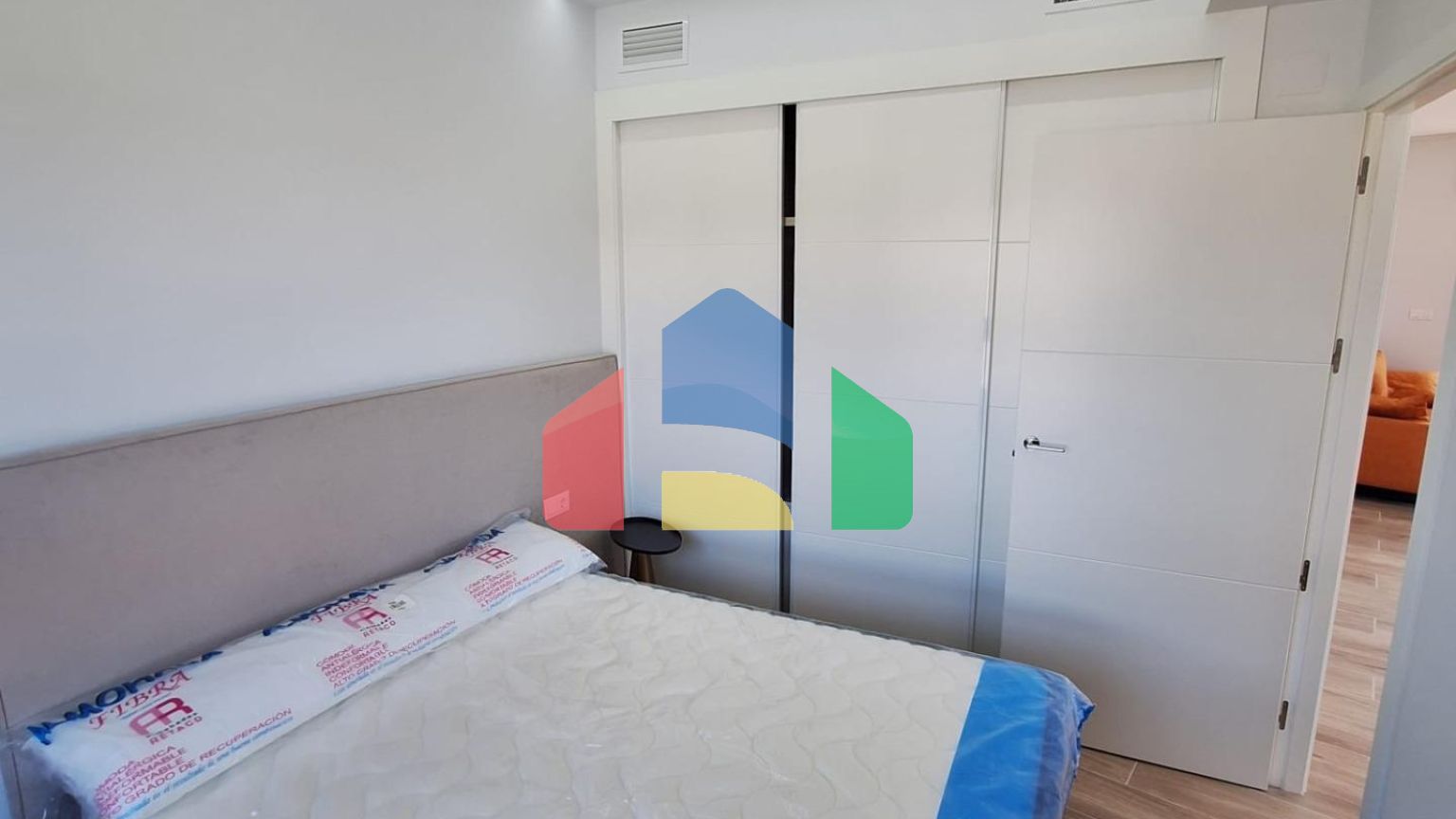 Недавно построенная квартира в Вилламартине с парковкой и общим бассейном