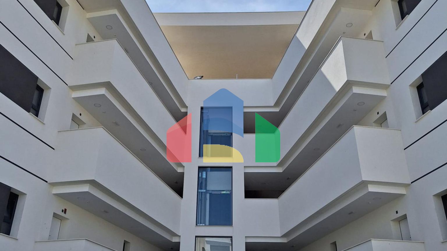 Недавно построенная квартира в Вилламартине с парковкой и общим бассейном